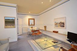 De Vere Mews