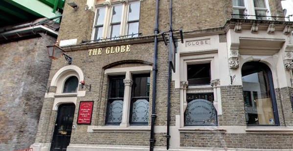 Globe pub