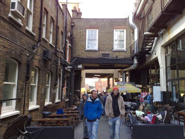 “London - East End” by Paul-in-London is licensed under CC BY 2.0